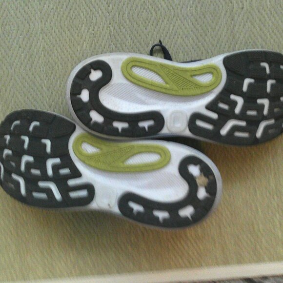 Men's Brooks Adrenaline 24 size 11 - Picture 3 of 6